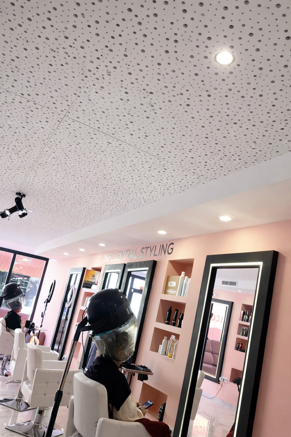 Uniq Friseursalon Barbería