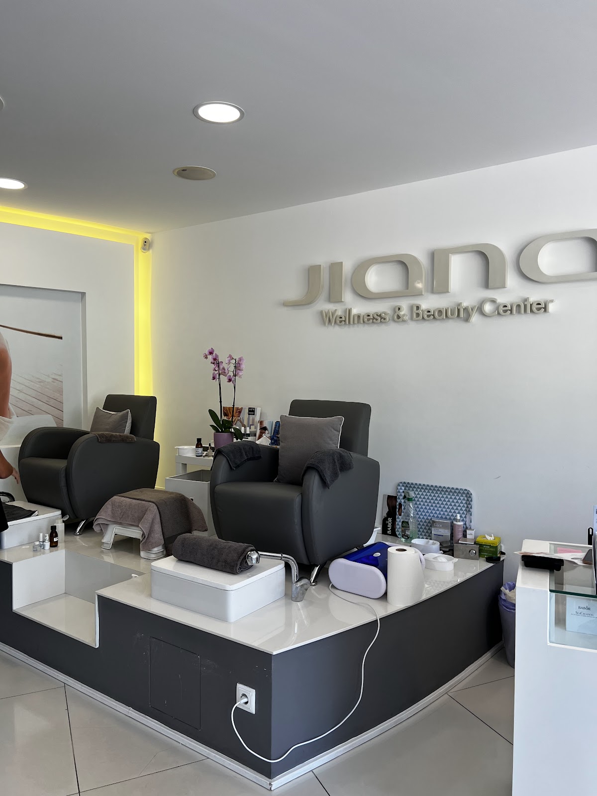 Jiana Beauty & Wellness Center