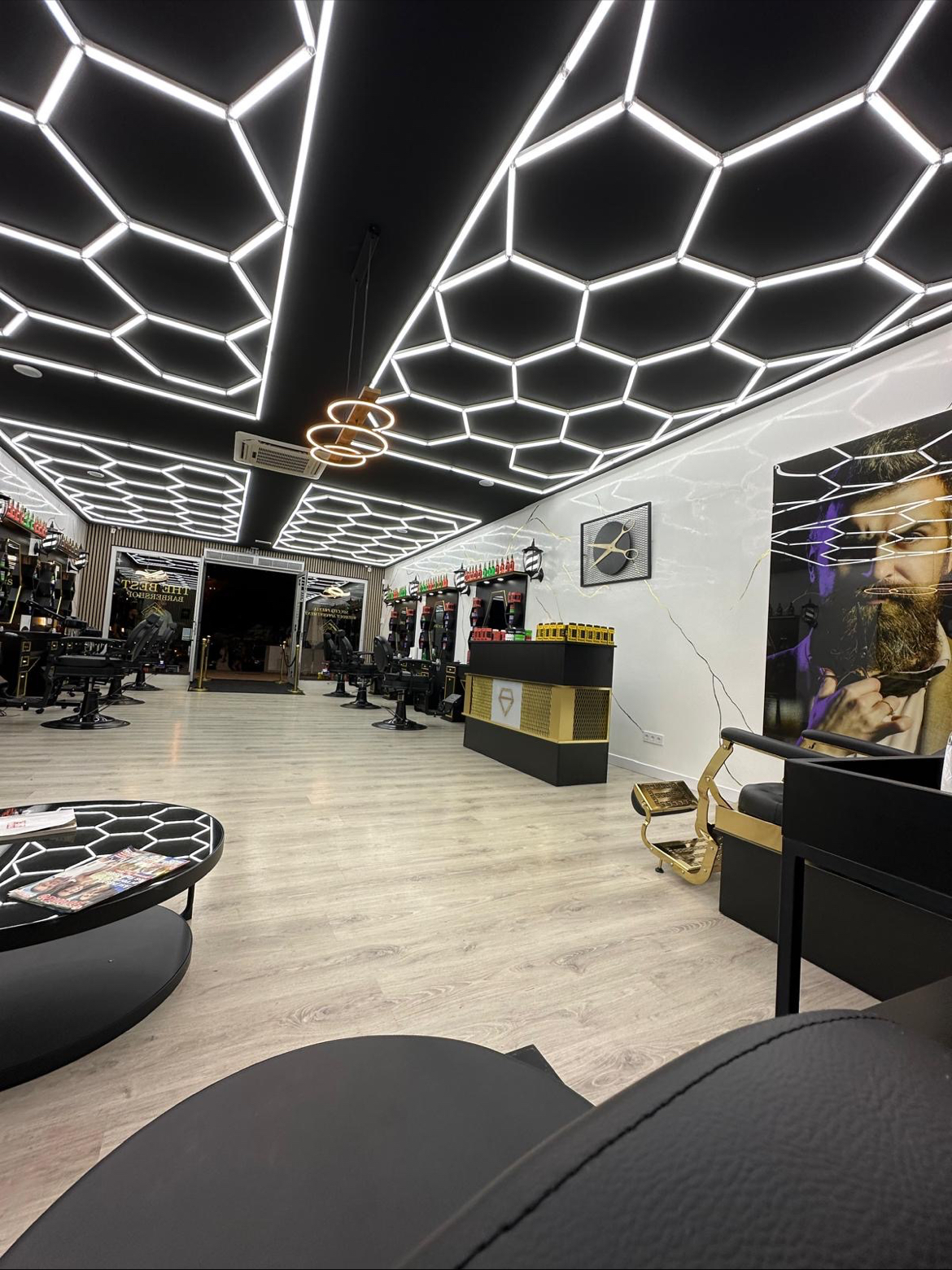 IL MIGLIOR BARBIERE SHOP