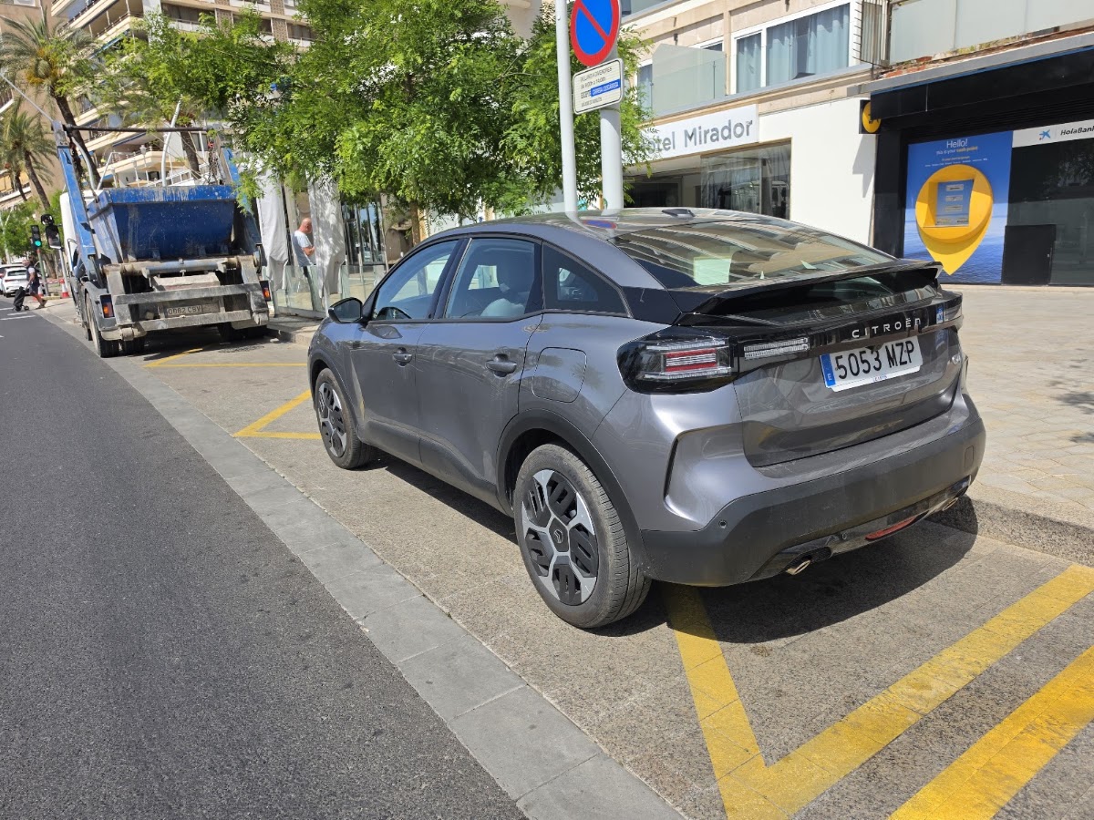 Rent a Car Anse - Paseo Marítimo