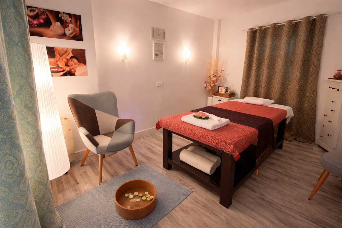 Thai Corner Massage by Linda