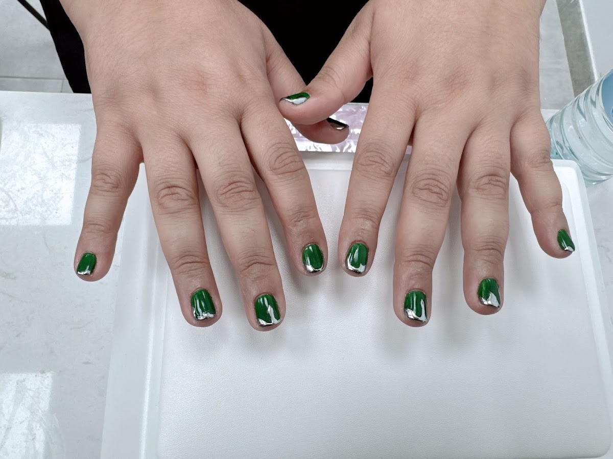Love. S nails