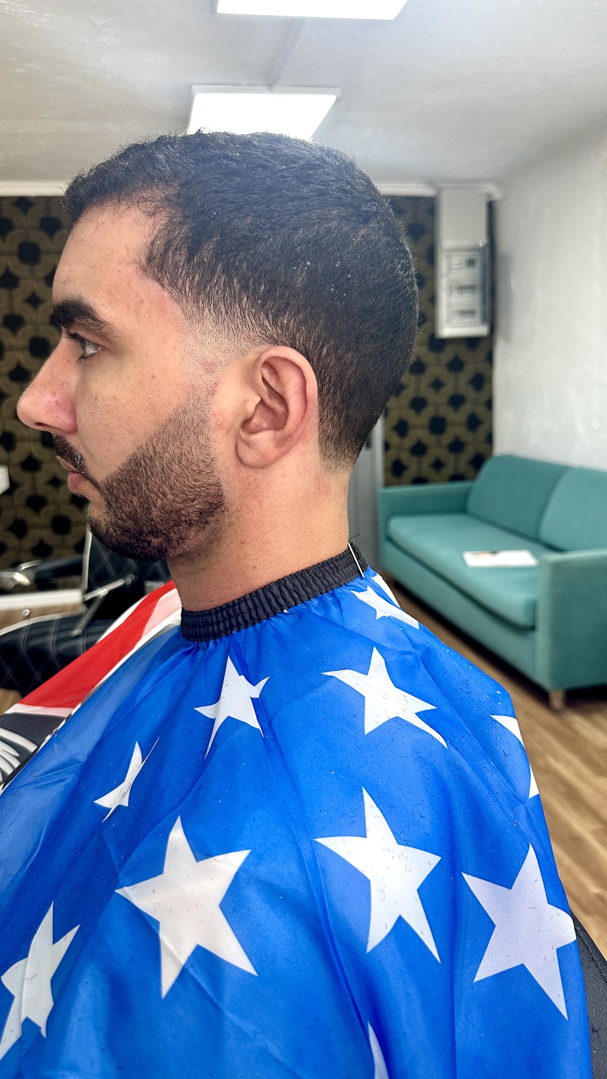 BARBERSHOP LOOK STYLE