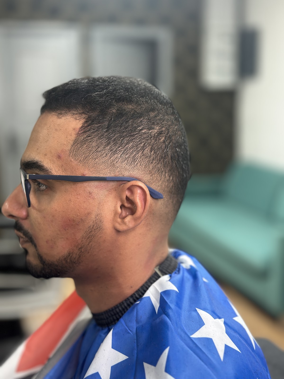 BARBERSHOP LOOK STYLE