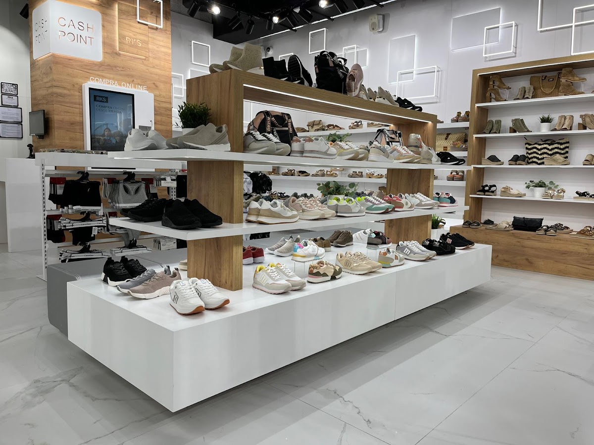 RKS CC PORTO PI Zapatería Mallorca | Schuhgeschäft Islas Baleares