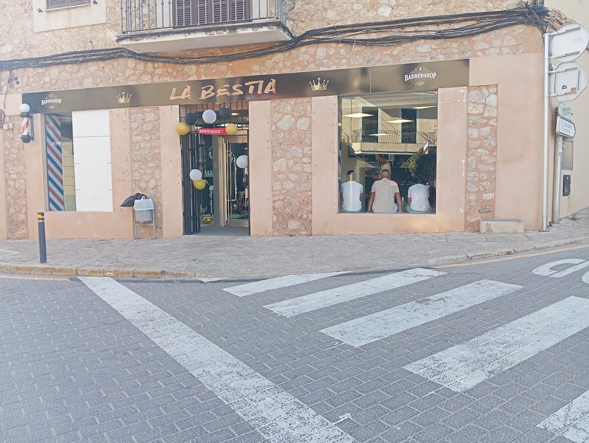 Barbería la Bestia 02
