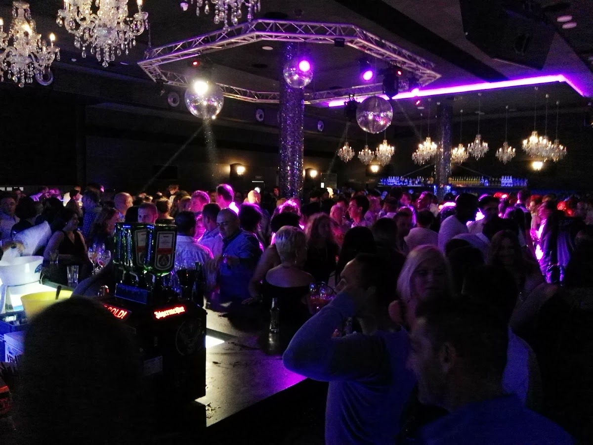 Decapolis Music Club