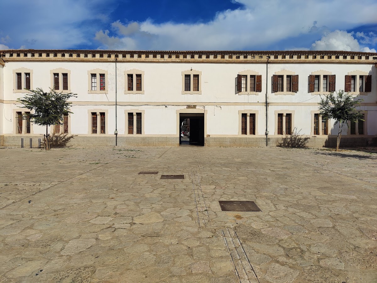 Caserna General Luque